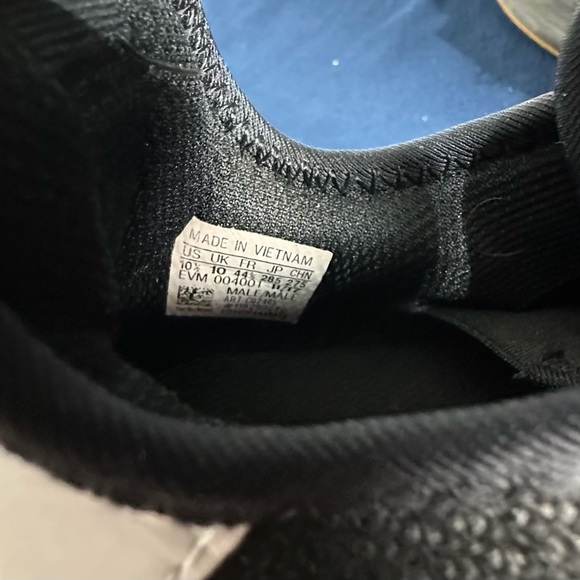 Adidas Athletic Shoe Lot (Men 10.5) - Picture 4 of 4